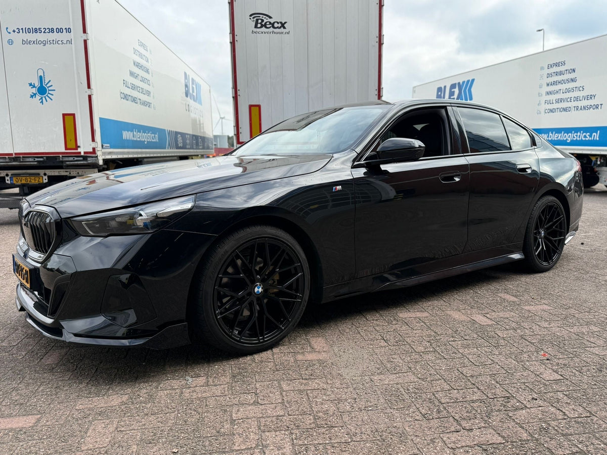 BMW 5 Serie G60 (2023+) Gloss Black Bodykit – M Sport Pakket