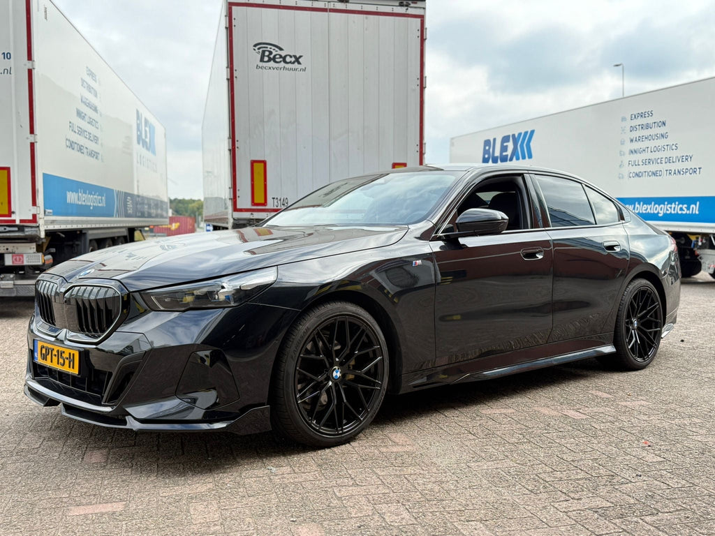 BMW 5 Serie G60 (2023+) Gloss Black Bodykit – M Sport Pakket