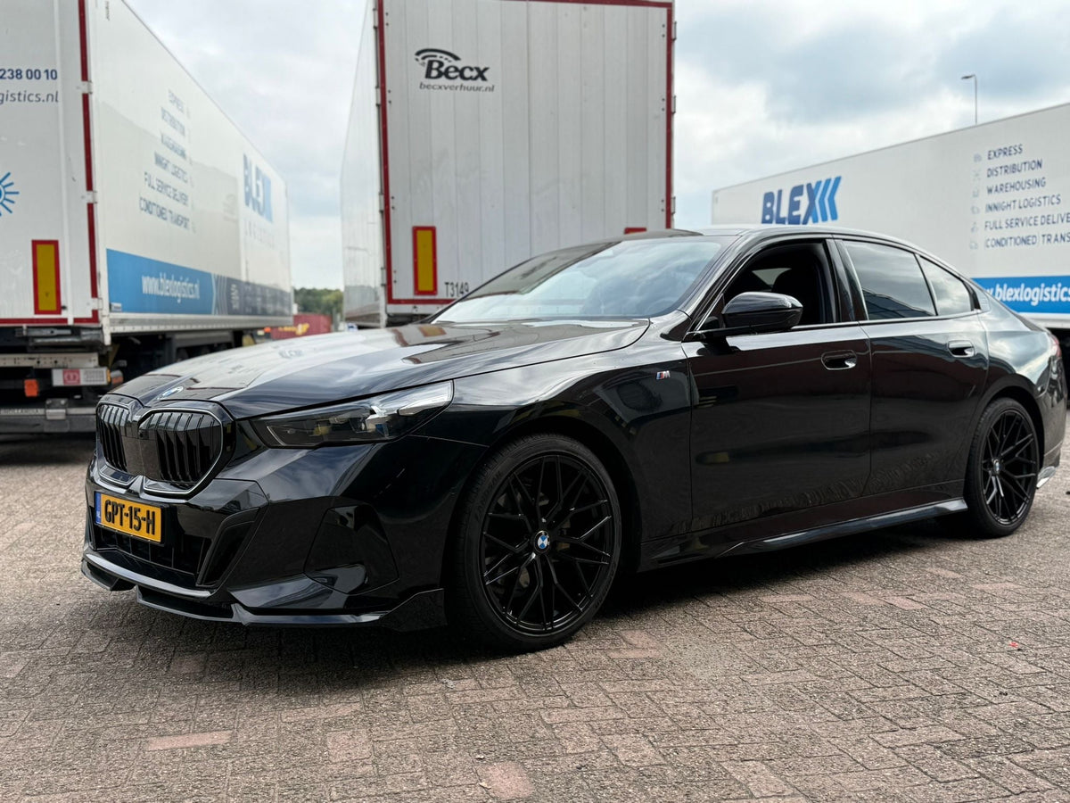 BMW 5 Serie G60 (2023+) Gloss Black Bodykit – M Sport Pakket