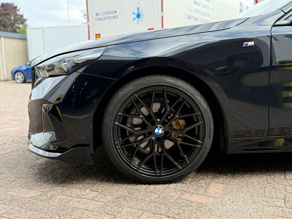 BMW 5 Serie G60 (2023+) Gloss Black Bodykit – M Sport Pakket