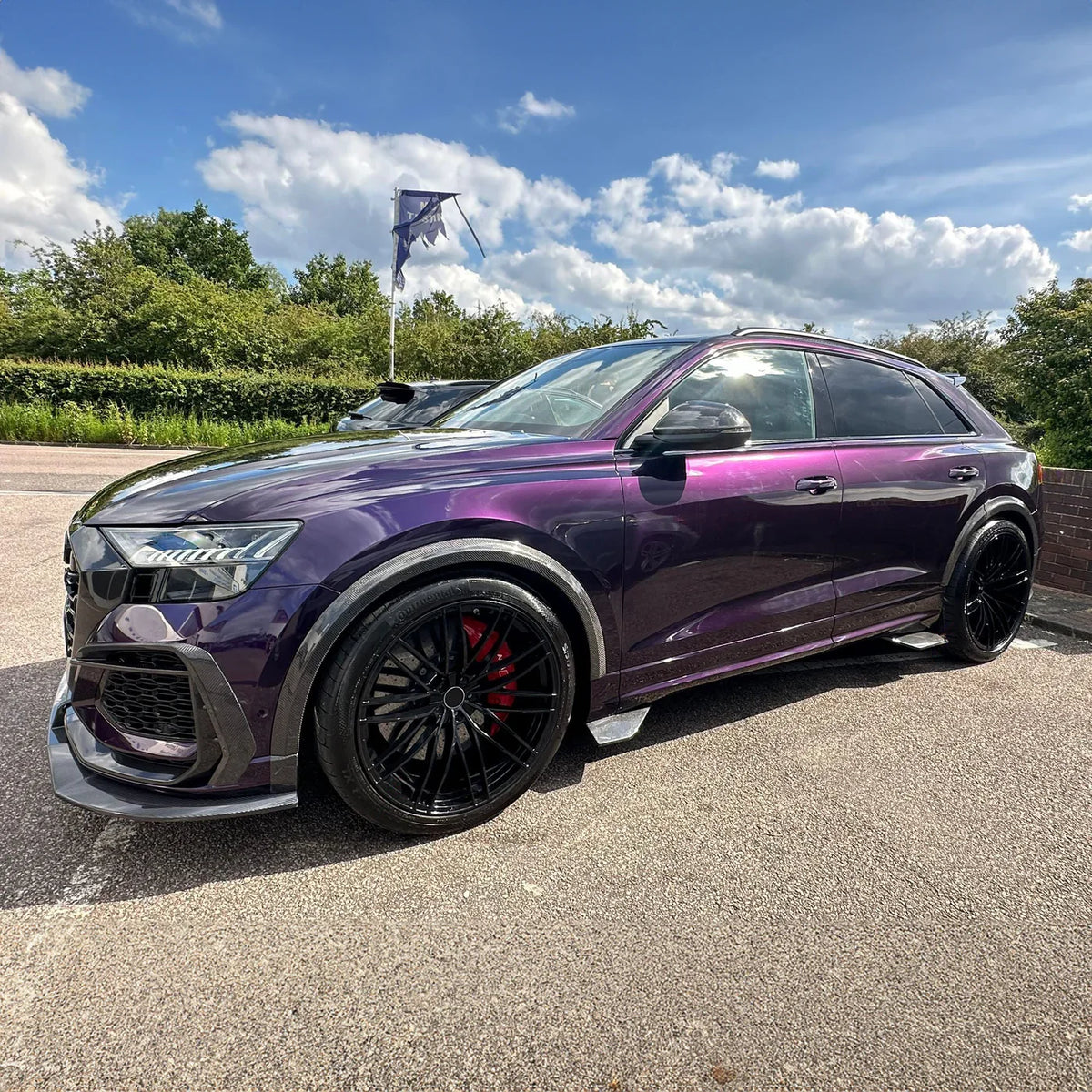 Audi RSQ8 4M Carbon Wheel Arch Trims — Overlay