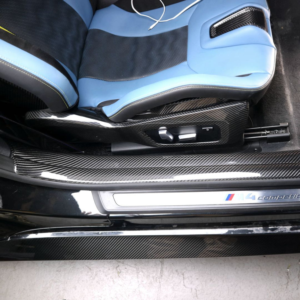 BMW M4 G82 Prepreg Carbon Door Sill — detail view 3