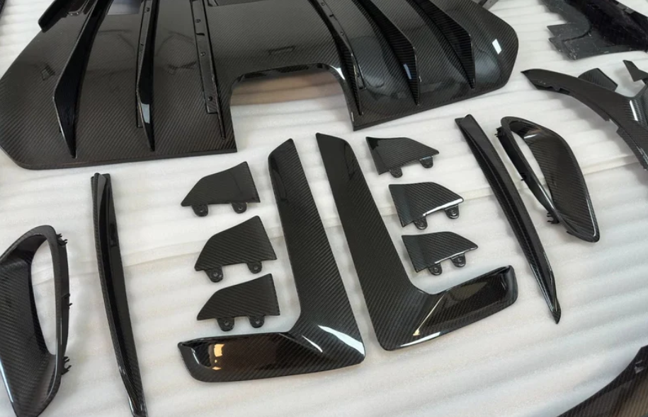 TOWMA. - 911 992 GT3RS OEM Dry Carbon Fiber Body Kit