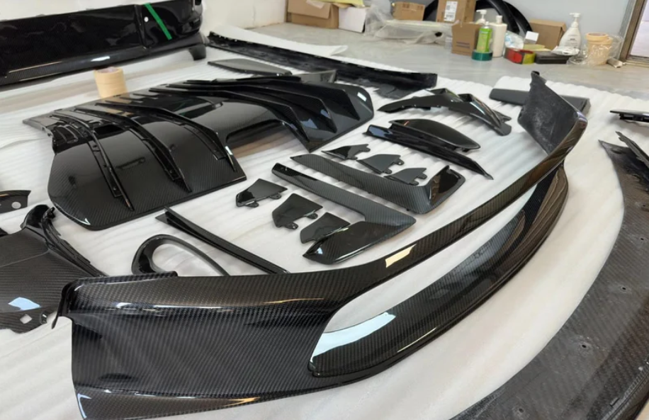 TOWMA. - 911 992 GT3RS OEM Dry Carbon Fiber Body Kit